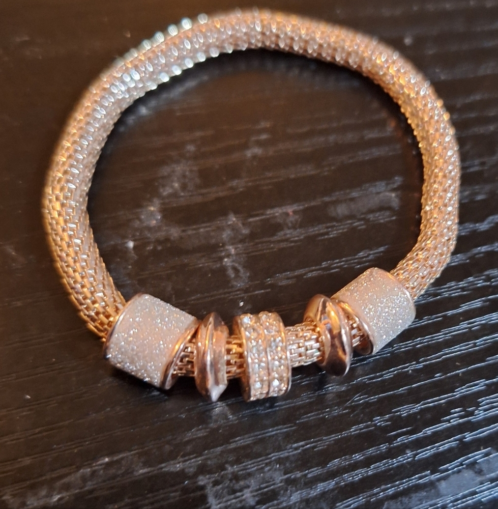 Gold Tone Stretch Ladies Bracelet